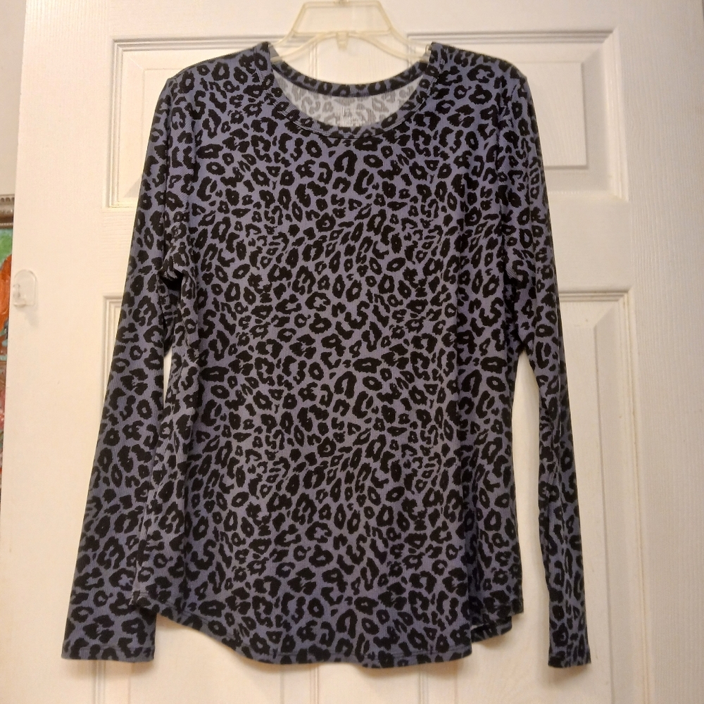 Leopard Print Long Sleeve Top